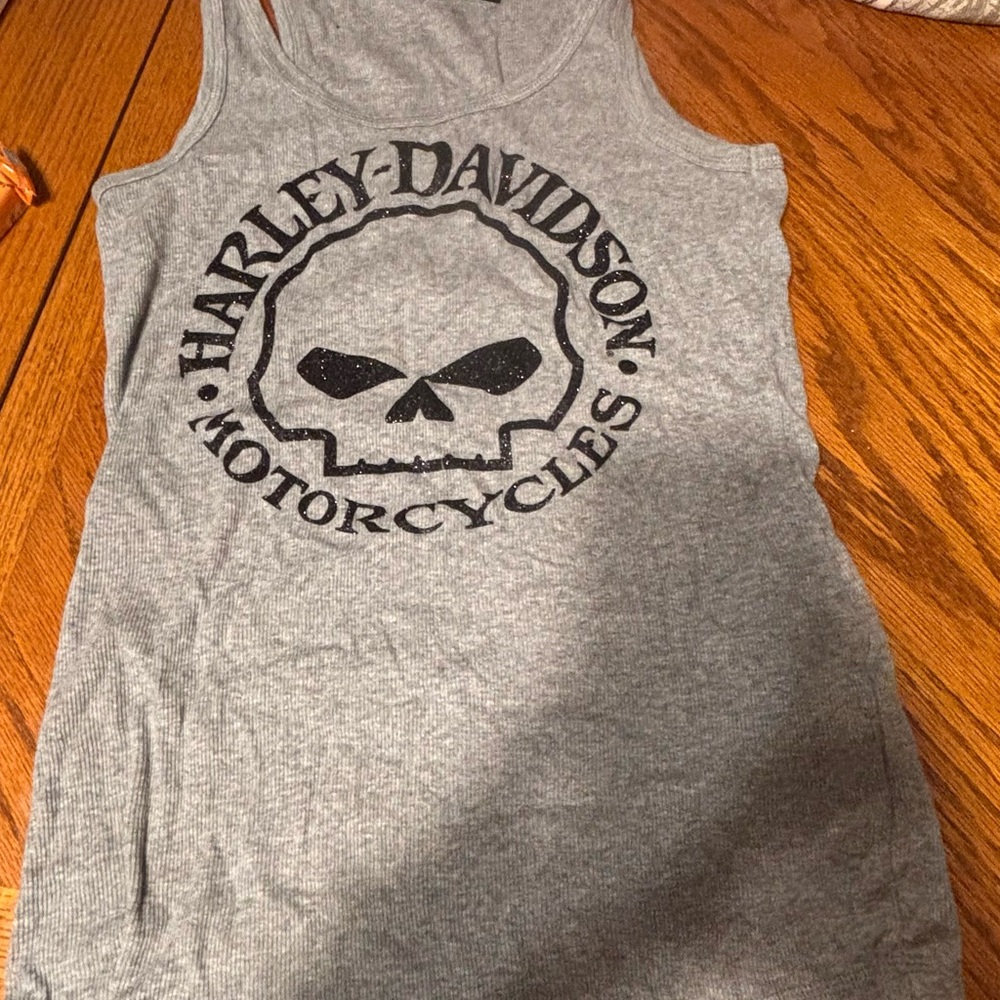 Harley-Davidson Gray Sleeveless Top with Black Skull Logo